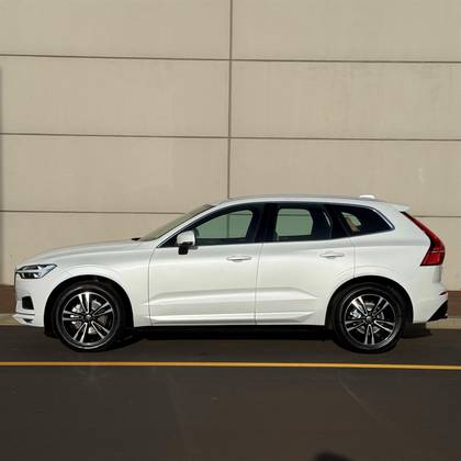 VOLVO XC60 2.0 T5 GASOLINA MOMENTUM AWD GEARTRONIC